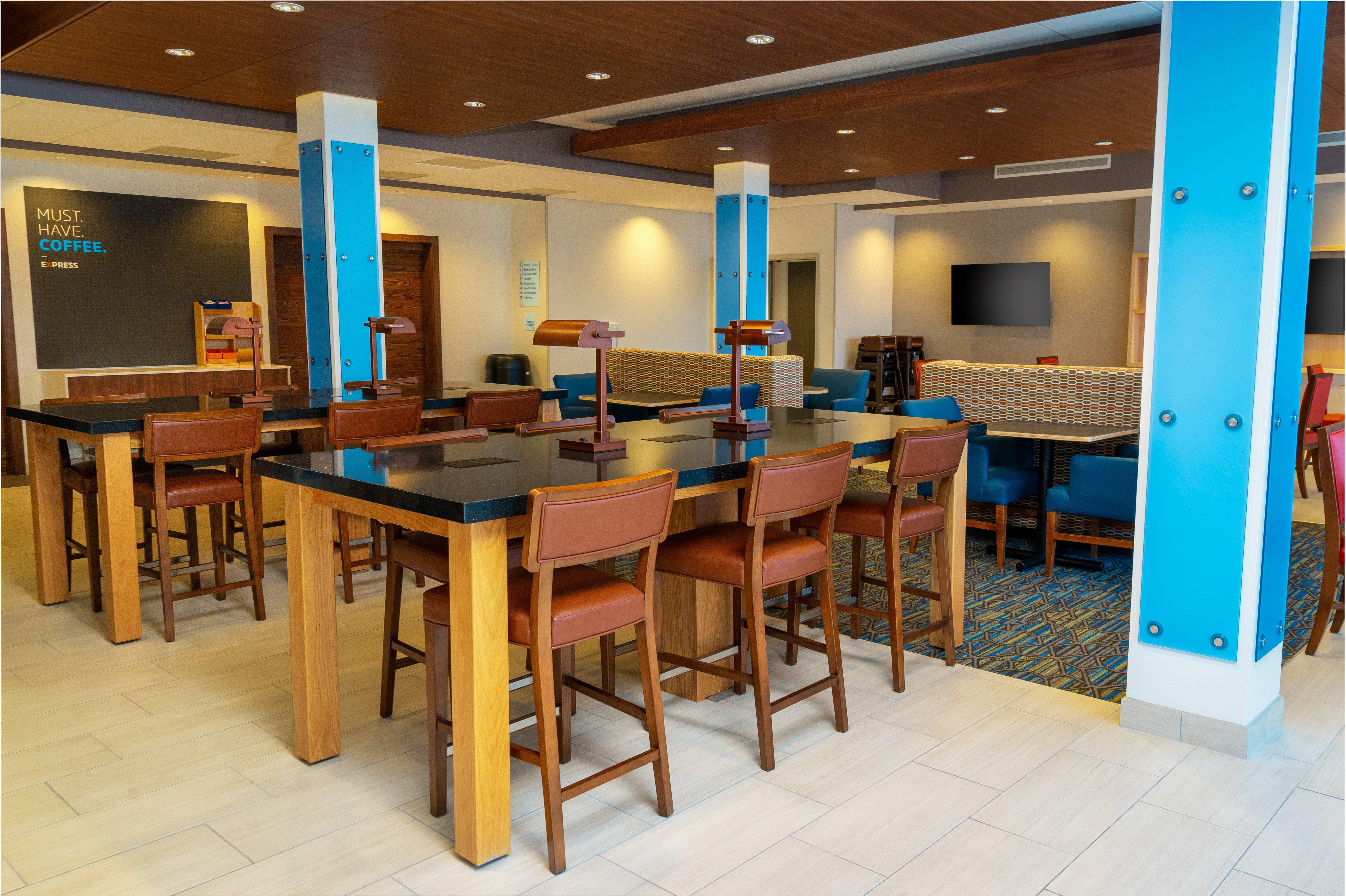 Holiday Inn Express & Suites - Las Vegas - E Tropicana By Ihg Dış mekan fotoğraf