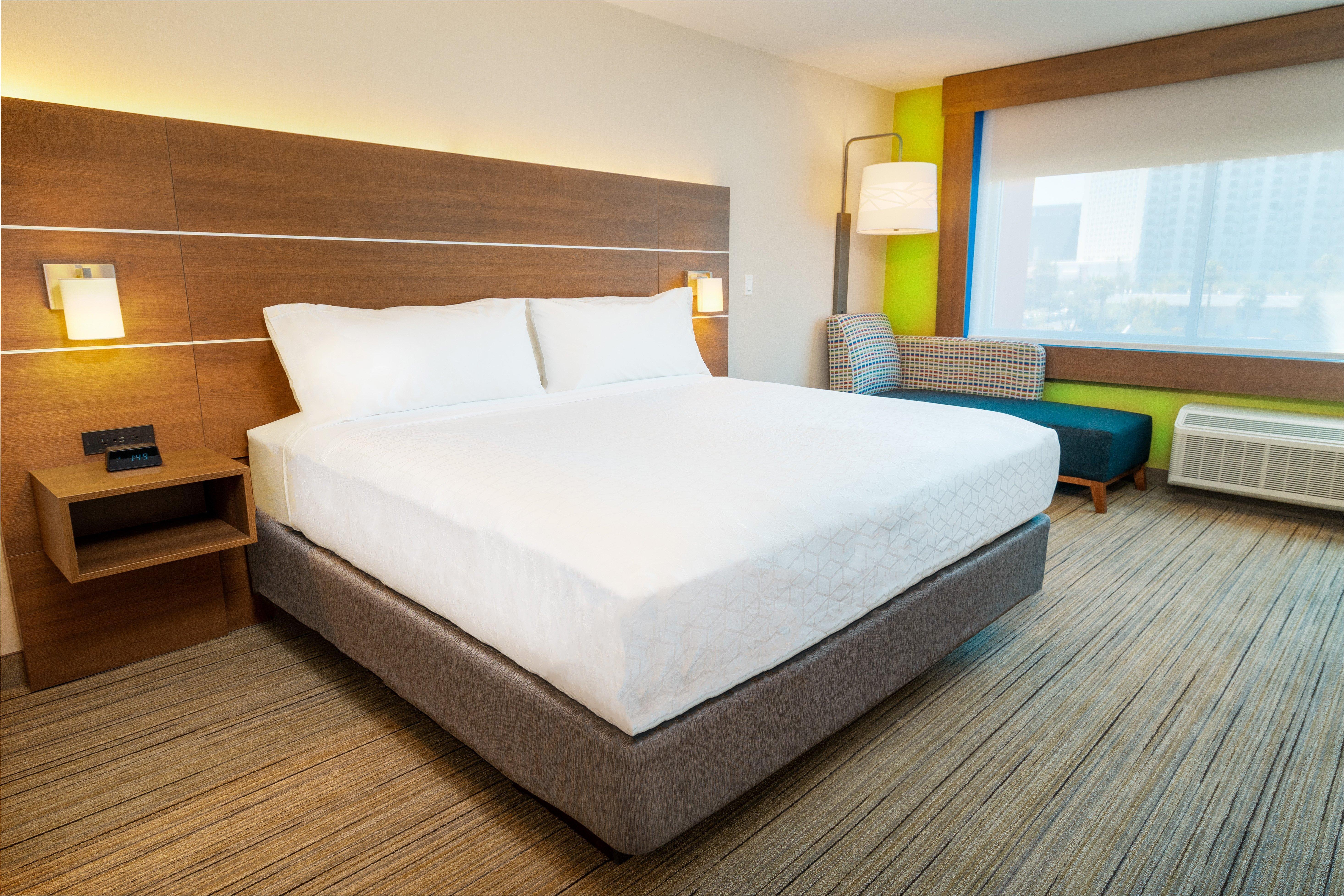 Holiday Inn Express & Suites - Las Vegas - E Tropicana By Ihg Dış mekan fotoğraf